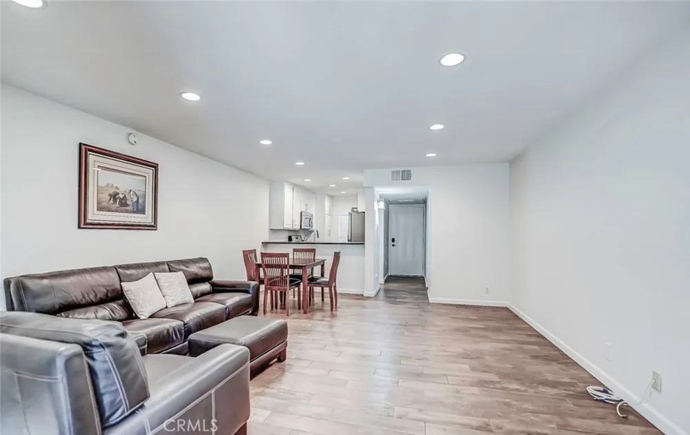 322 Orange Blossom Irvine, CA 92618