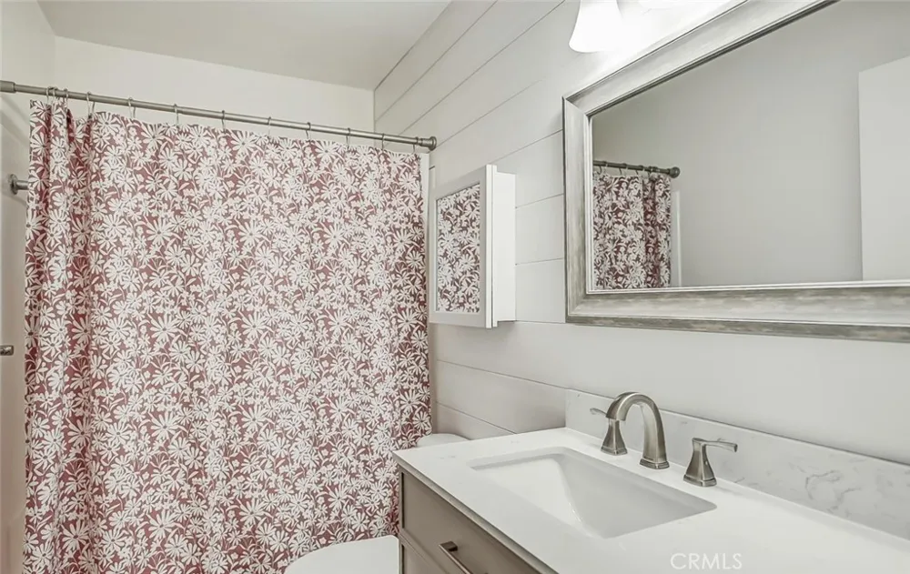 322 Orange Blossom Irvine, CA 92618
