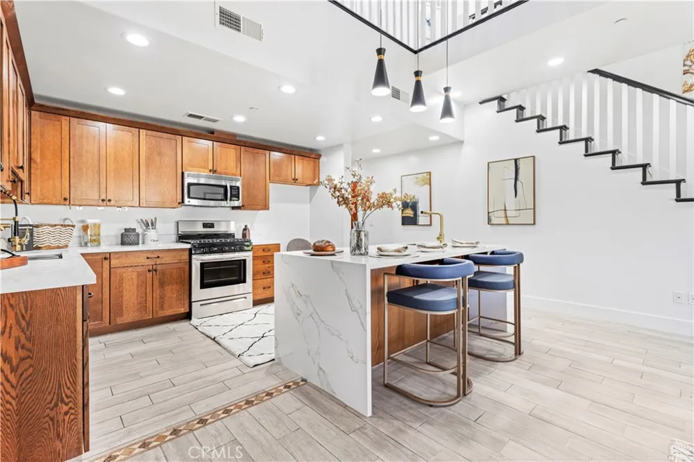 142 Vermont ave #B Glendora, CA 91741