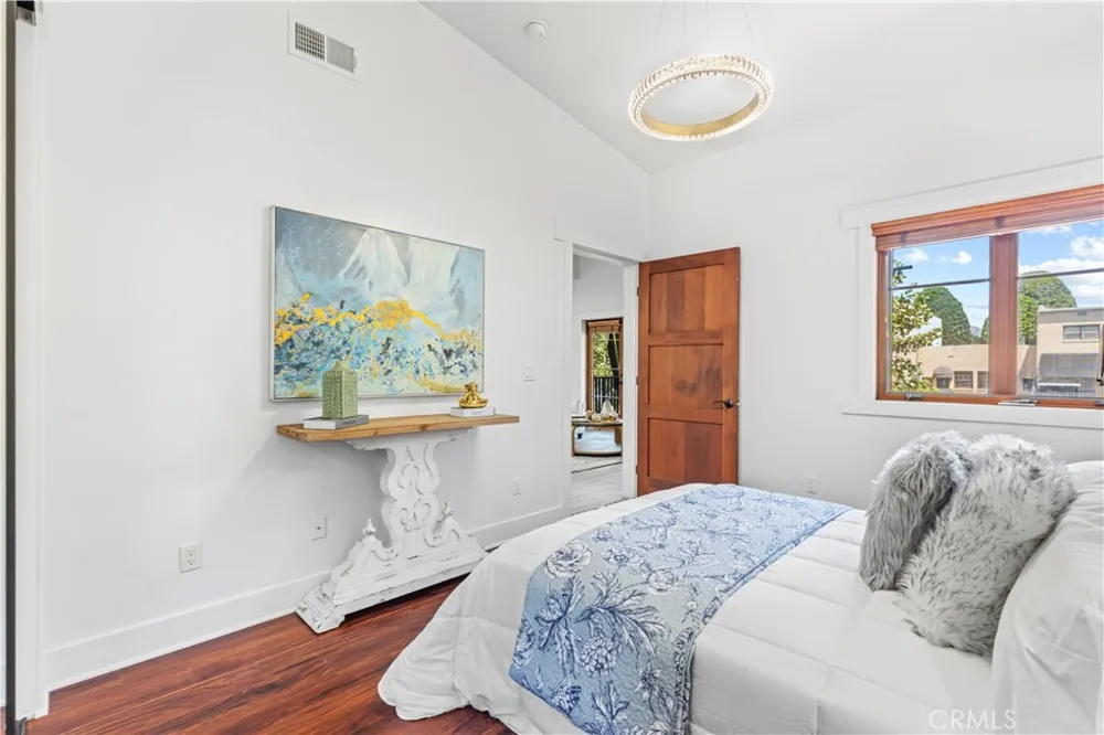 142 Vermont ave #B Glendora, CA 91741