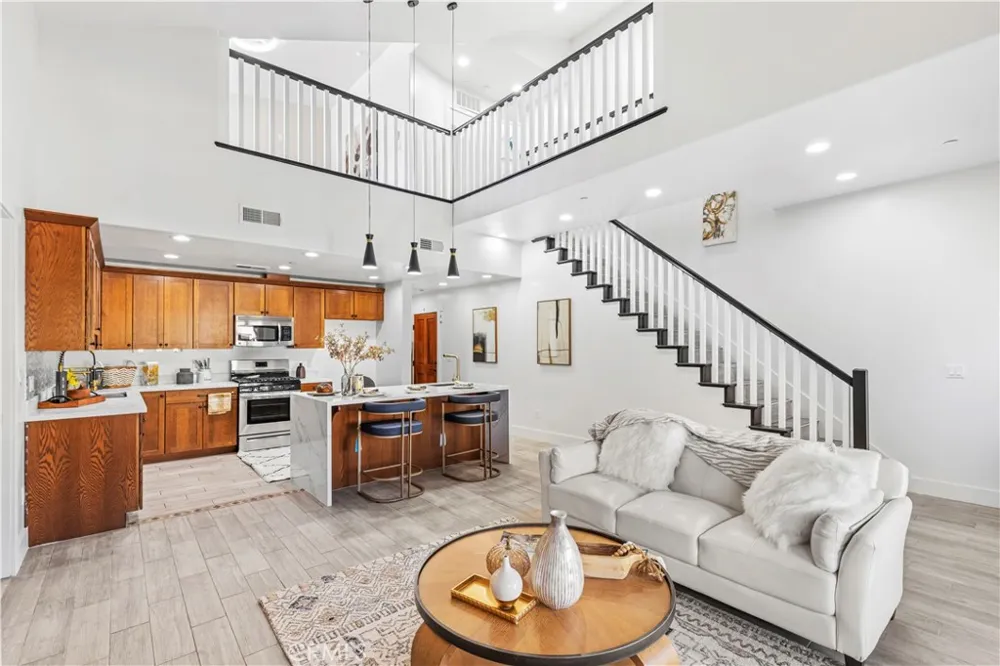 142 Vermont ave #B Glendora, CA 91741
