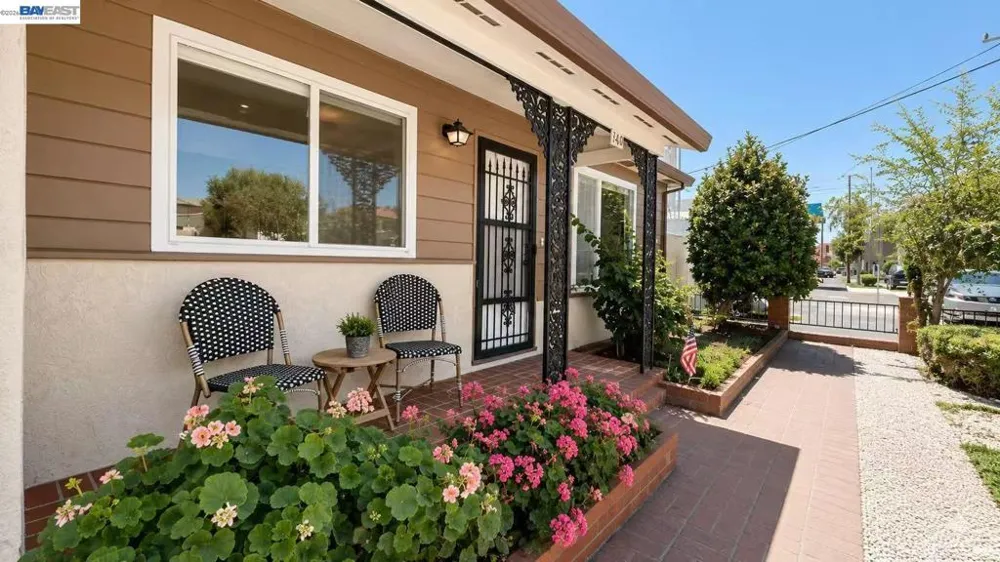 404 Bradrick Dr San Leandro, CA 94578