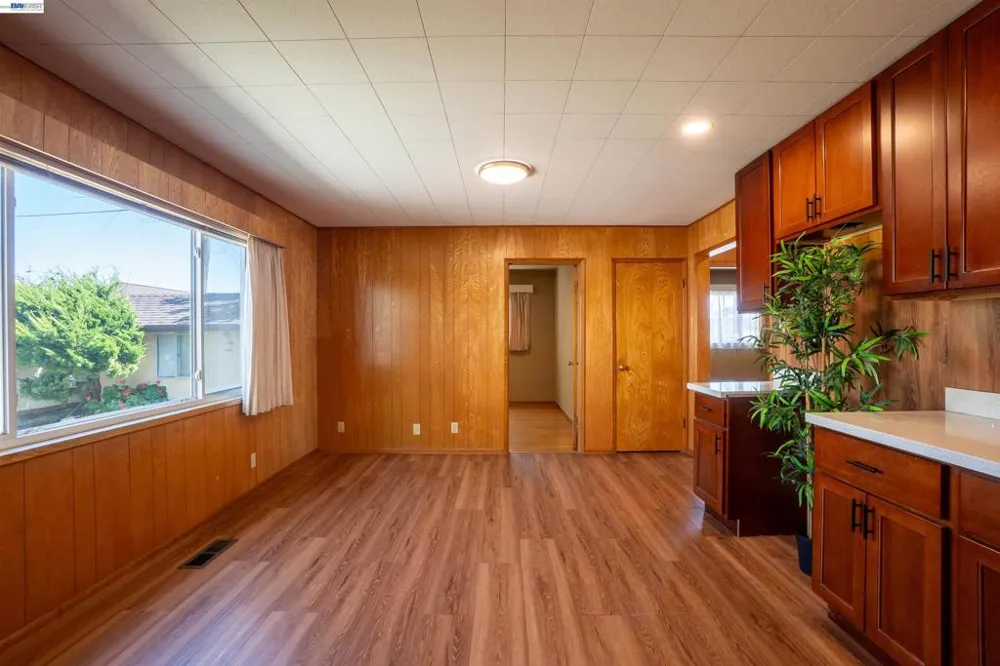404 Bradrick Dr San Leandro, CA 94578