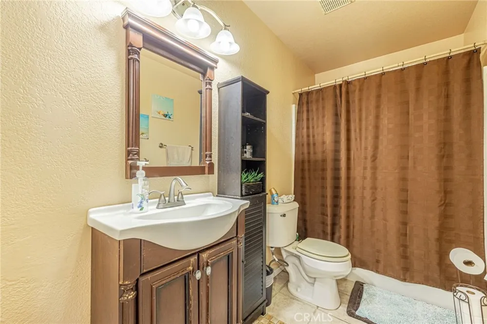 3657 Jasmine Ave Rosamond, CA 93560