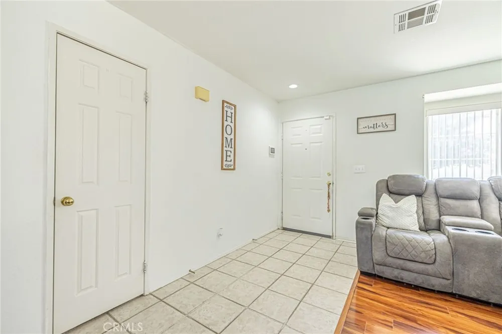 3657 Jasmine Ave Rosamond, CA 93560