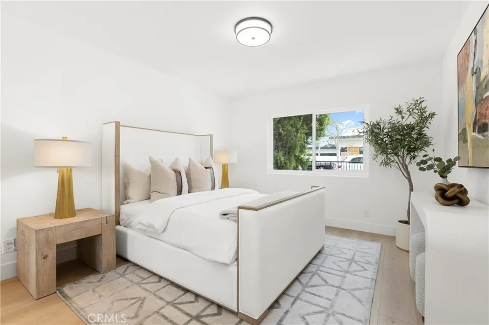394 Magnolia Street Costa Mesa, CA 92627