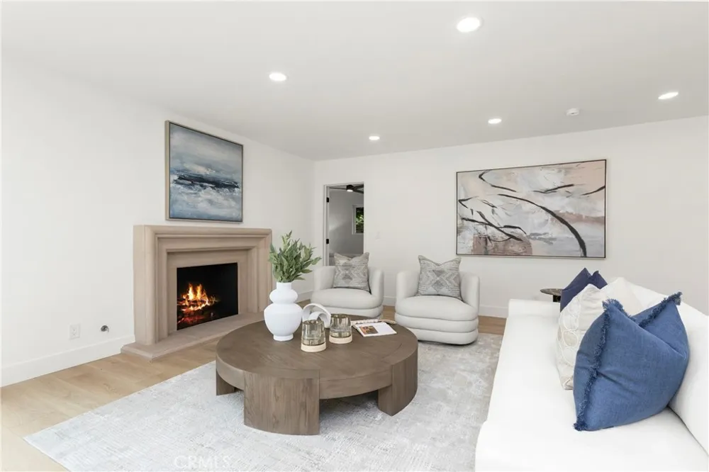 394 Magnolia Street Costa Mesa, CA 92627