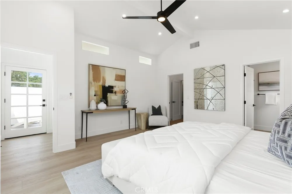 394 Magnolia Street Costa Mesa, CA 92627