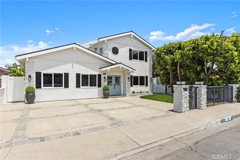 394 Magnolia Street Costa Mesa, CA 92627