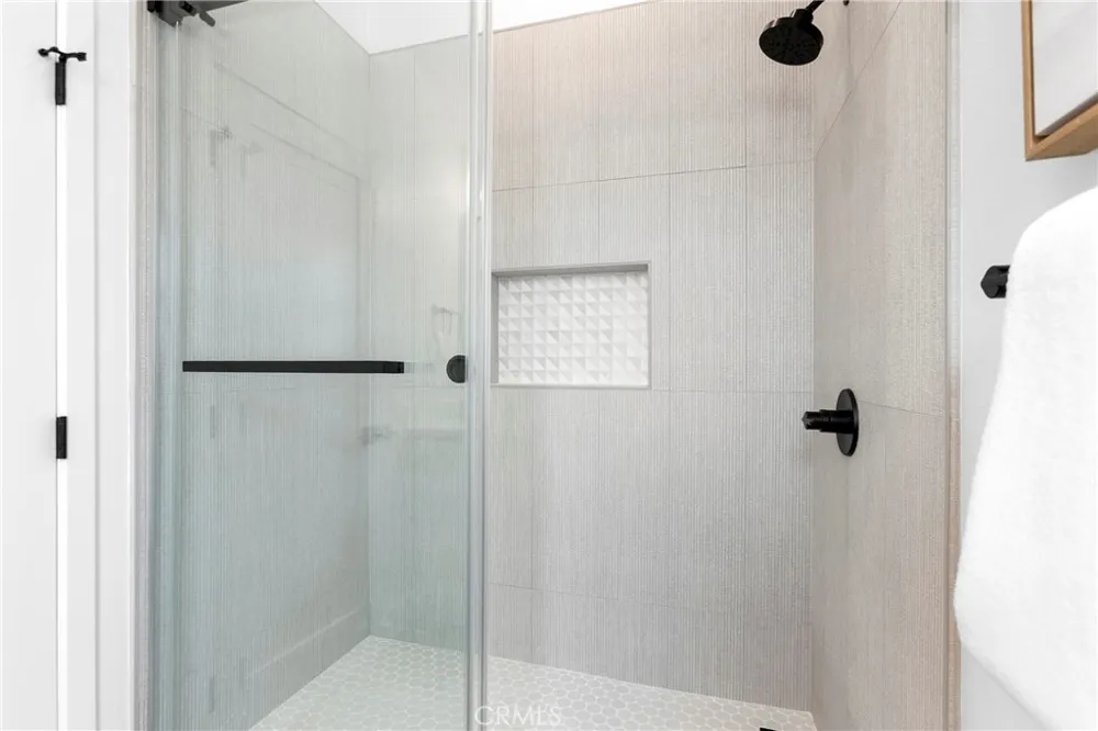394 Magnolia Street Costa Mesa, CA 92627
