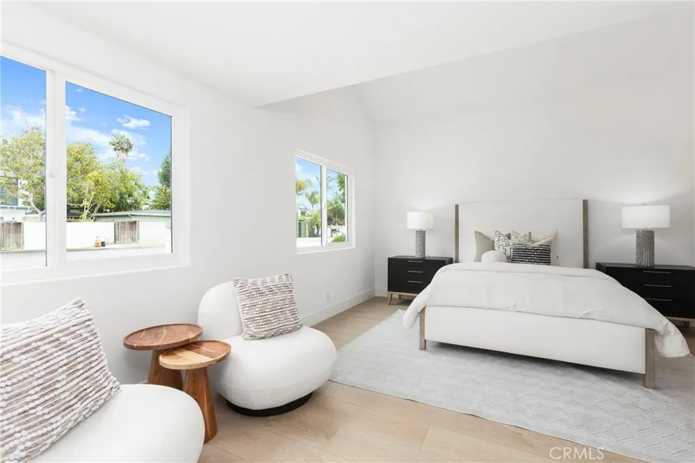394 Magnolia Street Costa Mesa, CA 92627