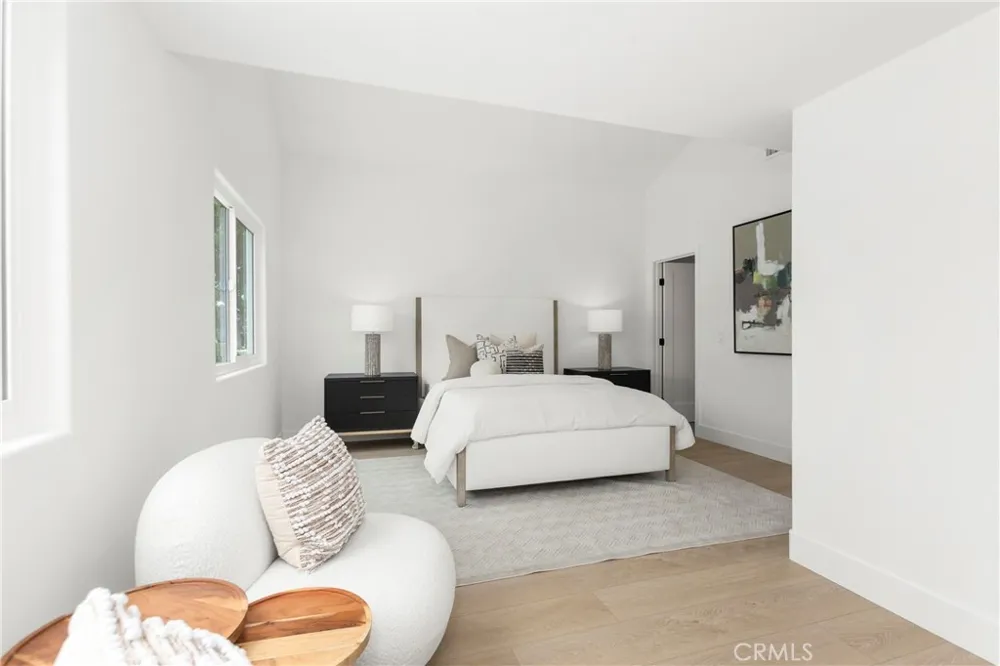 394 Magnolia Street Costa Mesa, CA 92627