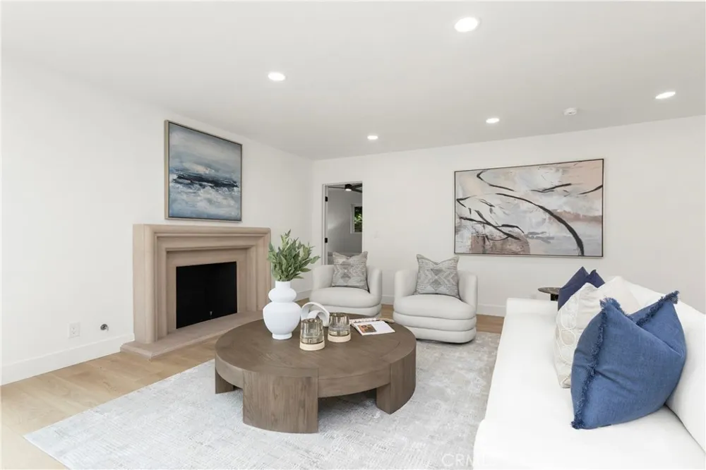 394 Magnolia Street Costa Mesa, CA 92627