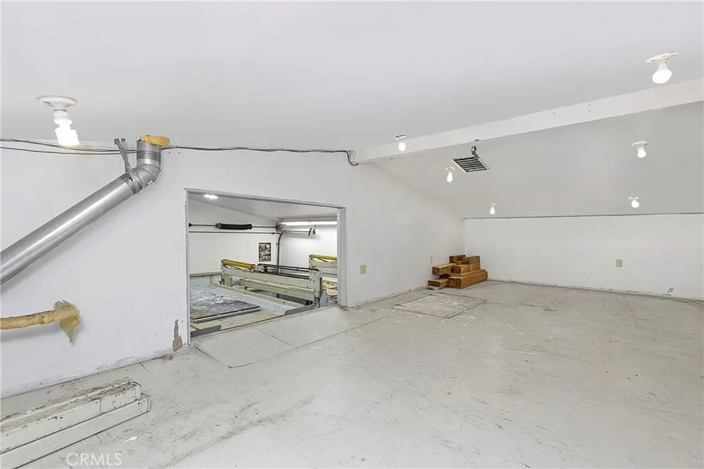 394 Magnolia Street Costa Mesa, CA 92627
