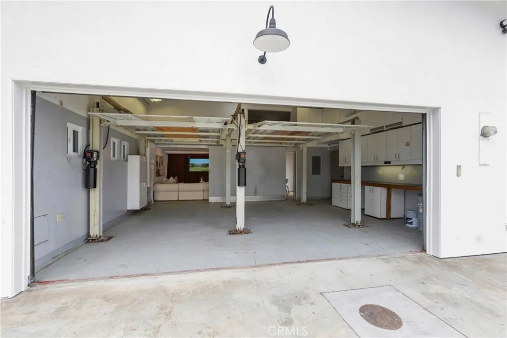 394 Magnolia Street Costa Mesa, CA 92627