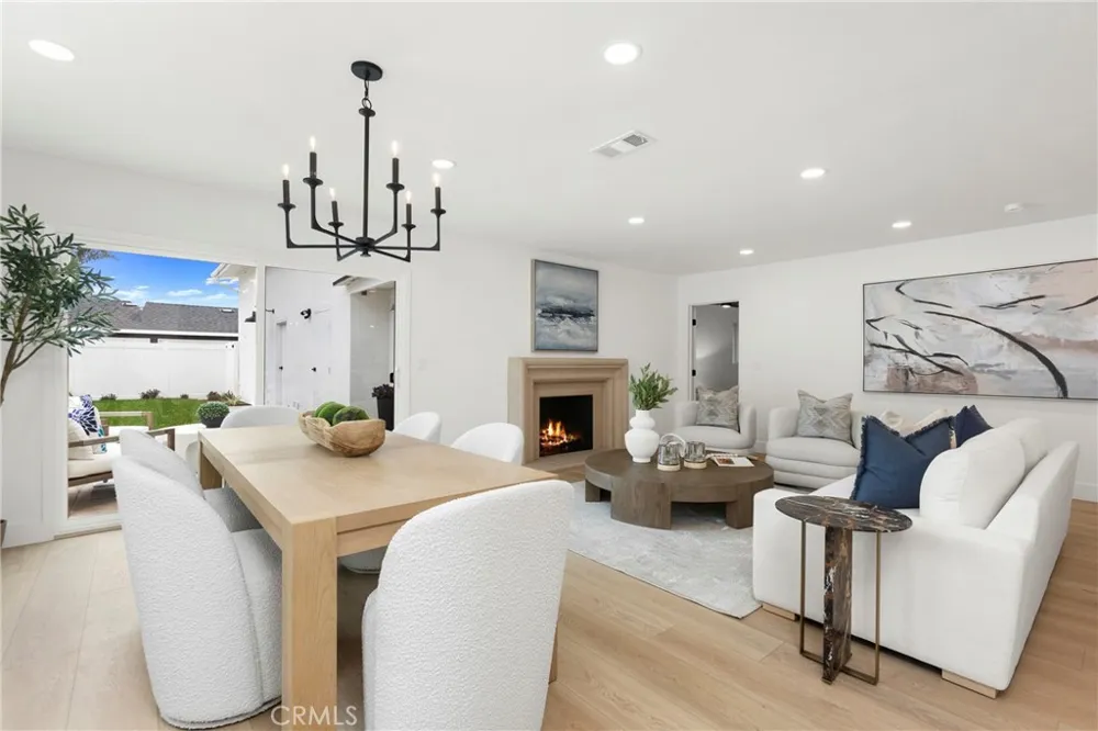 394 Magnolia Street Costa Mesa, CA 92627