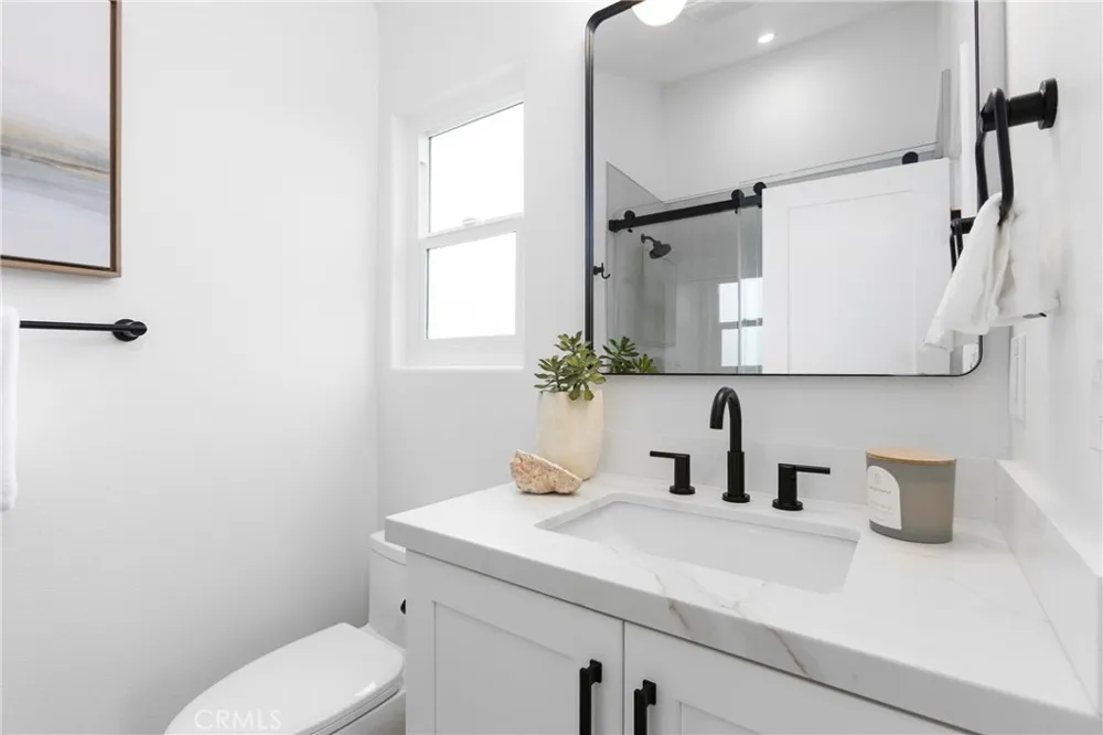 394 Magnolia Street Costa Mesa, CA 92627