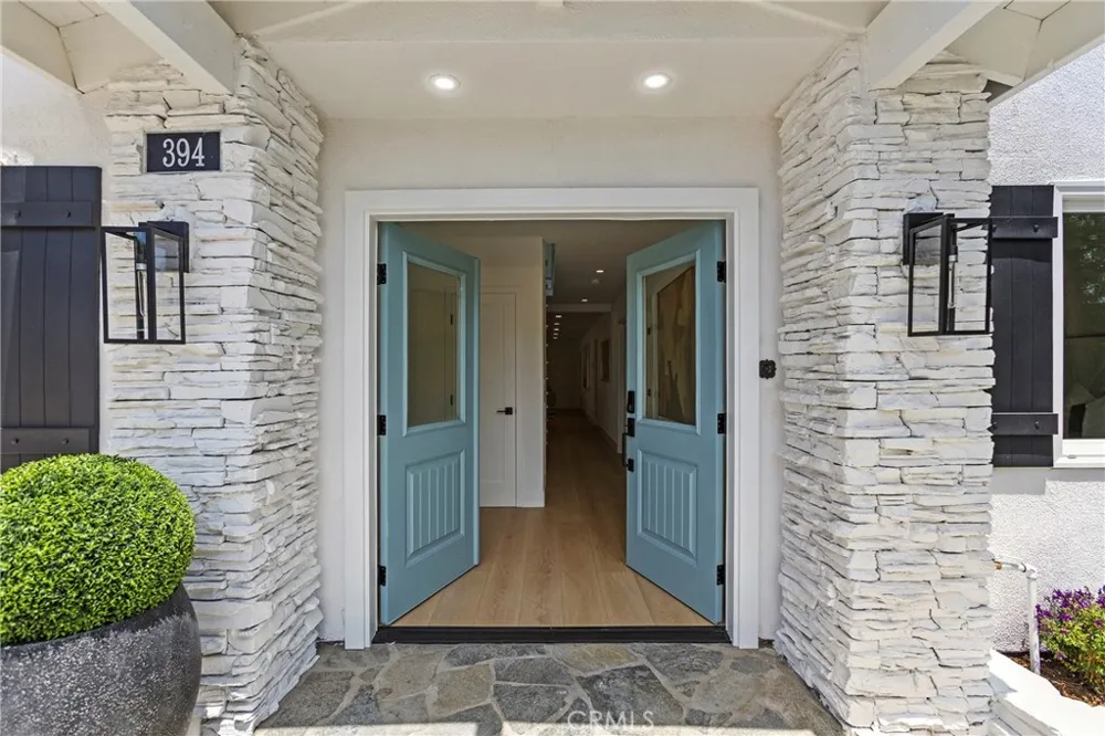 394 Magnolia Street Costa Mesa, CA 92627