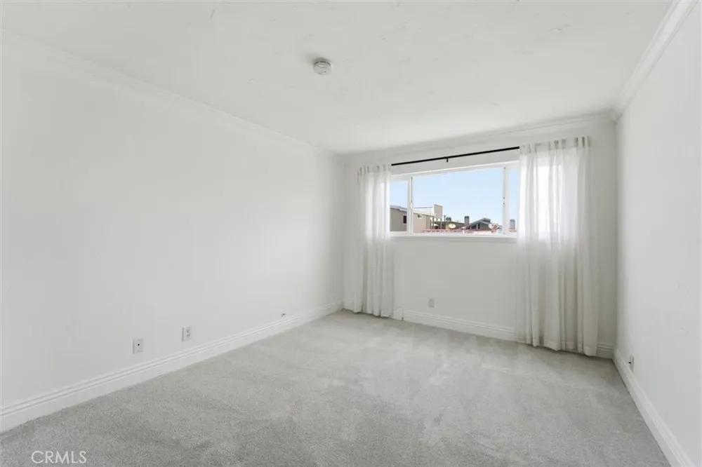 15 15th Street #14 Hermosa Beach, CA 90254