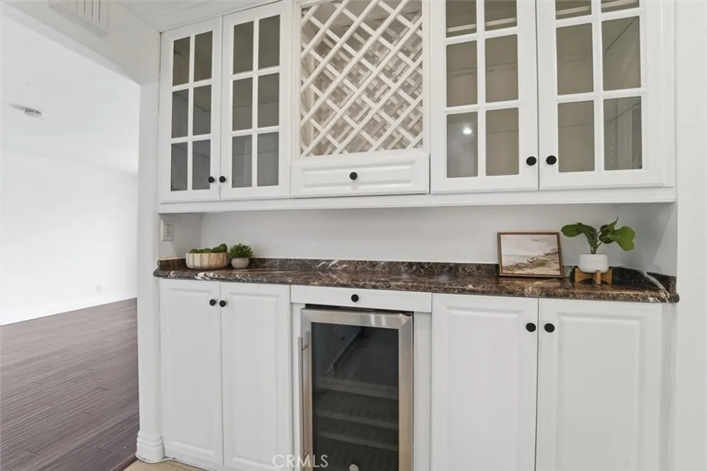 15 15th Street #14 Hermosa Beach, CA 90254