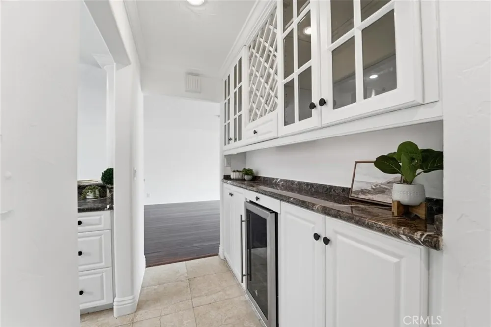 15 15th Street #14 Hermosa Beach, CA 90254