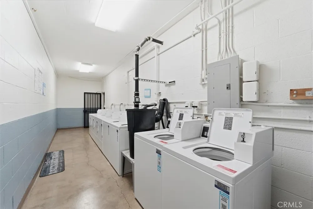 15 15th Street #14 Hermosa Beach, CA 90254