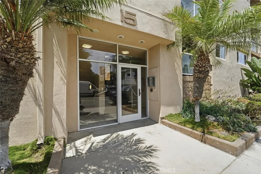 15 15th Street #14 Hermosa Beach, CA 90254