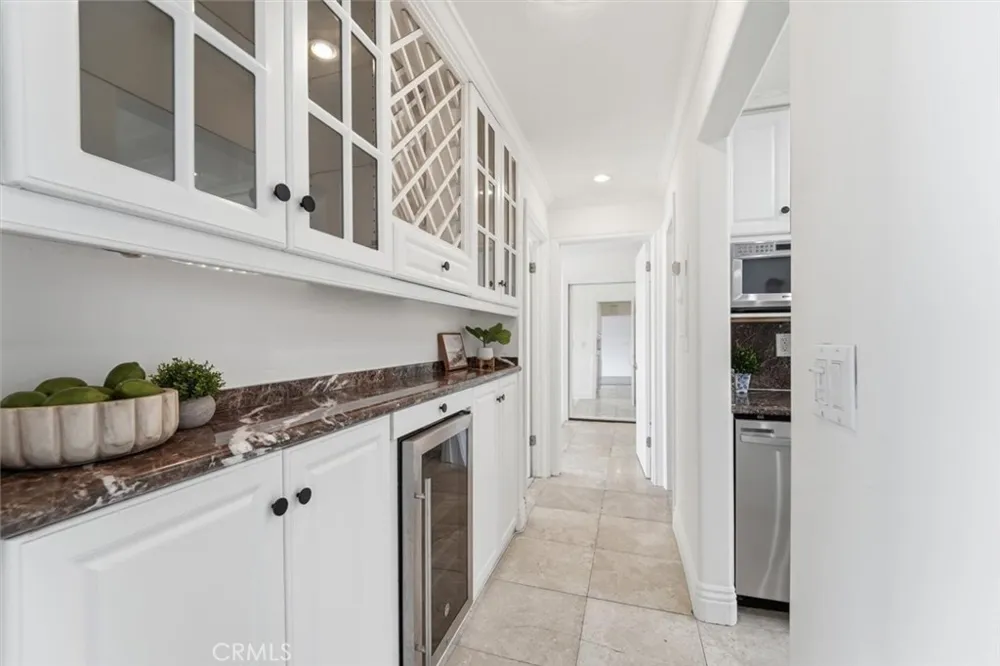 15 15th Street #14 Hermosa Beach, CA 90254