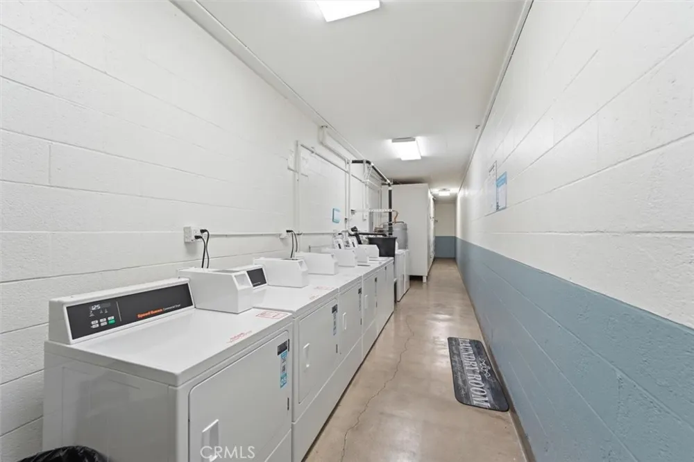 15 15th Street #14 Hermosa Beach, CA 90254
