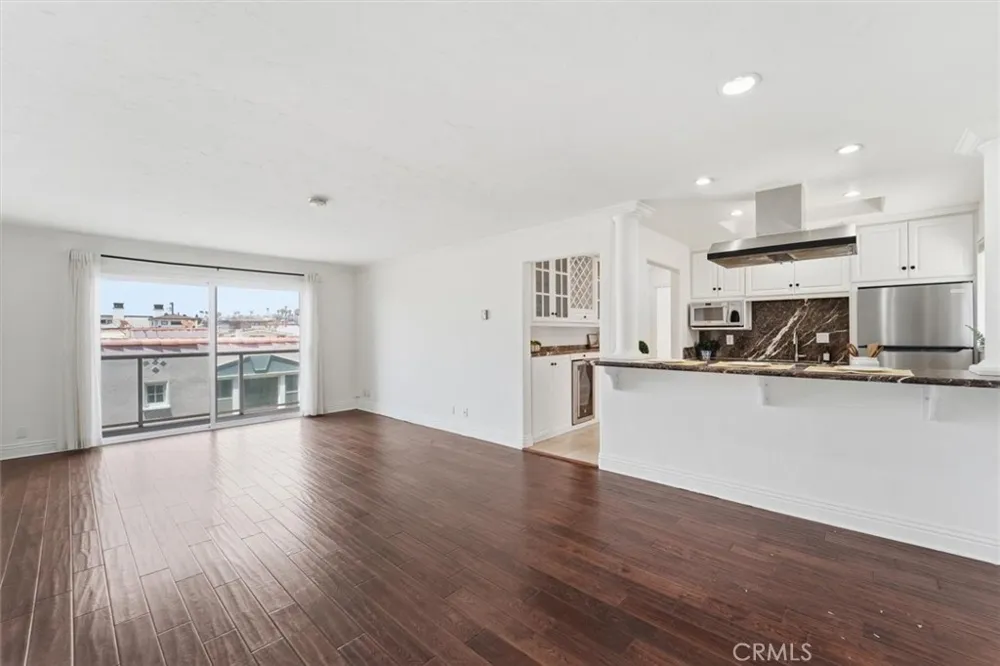 15 15th Street #14 Hermosa Beach, CA 90254