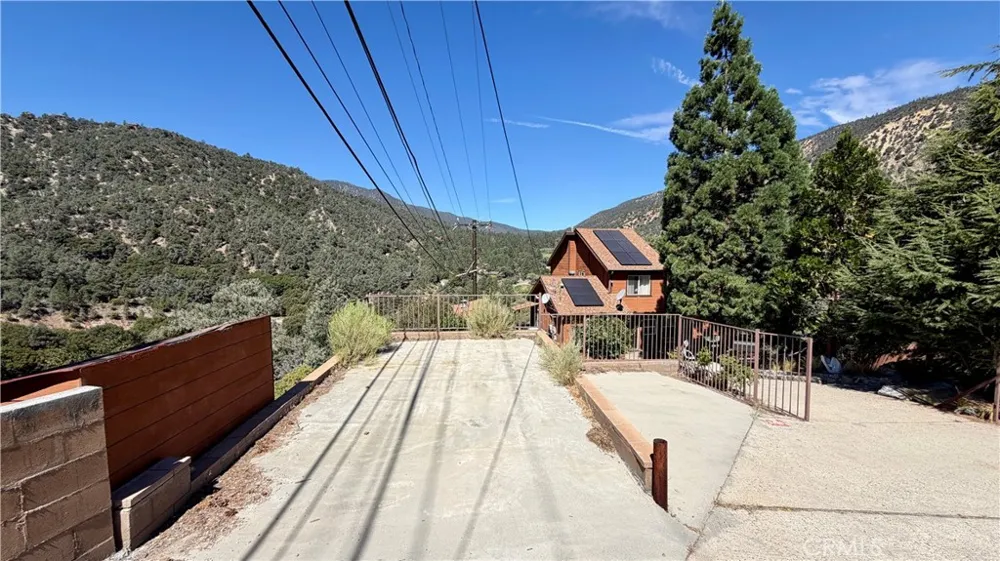14921 Ward Drive Pine Mountain Club, CA 93225