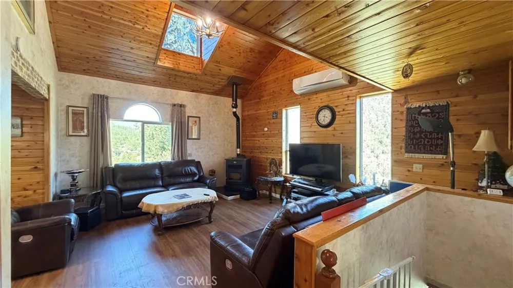14921 Ward Drive Pine Mountain Club, CA 93225