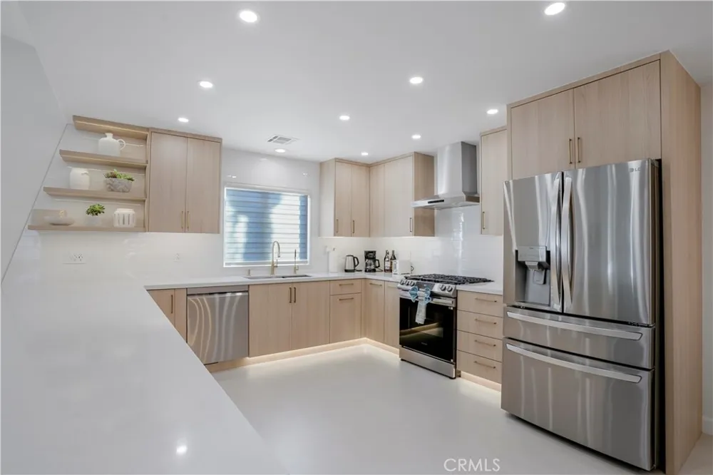 68135 Tachevah Drive Cathedral City, CA 92234
