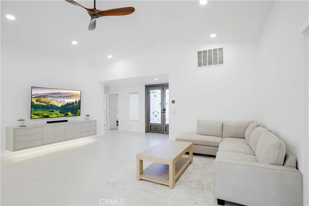 68135 Tachevah Drive Cathedral City, CA 92234