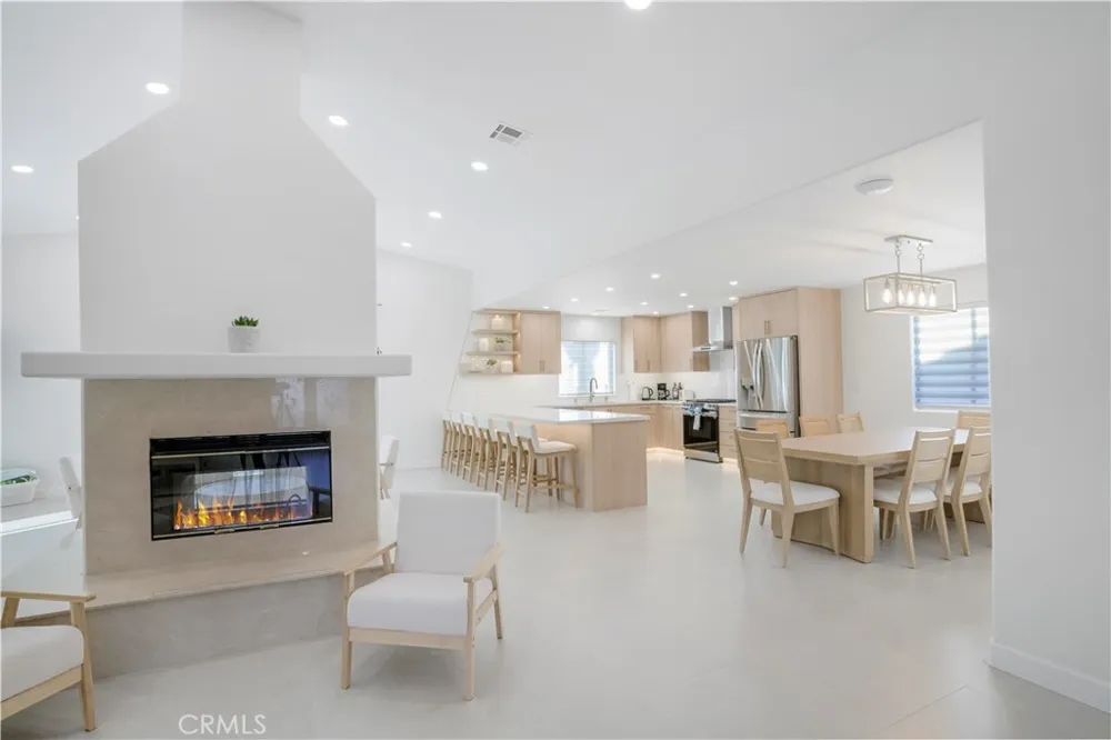 68135 Tachevah Drive Cathedral City, CA 92234