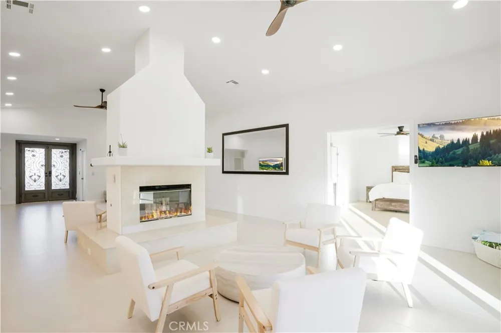 68135 Tachevah Drive Cathedral City, CA 92234