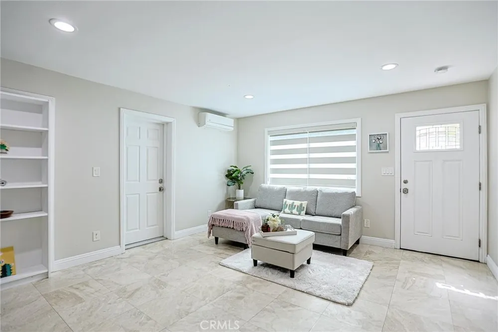 8563 Amazon River Fountain Valley, CA 92708