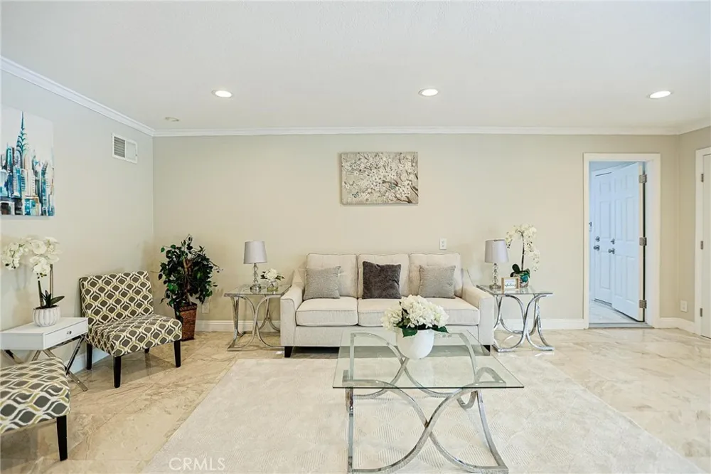 8563 Amazon River Fountain Valley, CA 92708