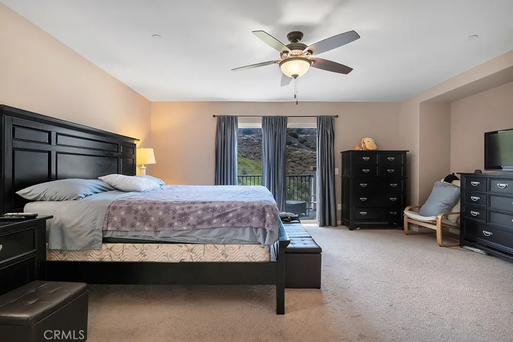 16872 Royal Pines Lane Canyon Country, CA 91387