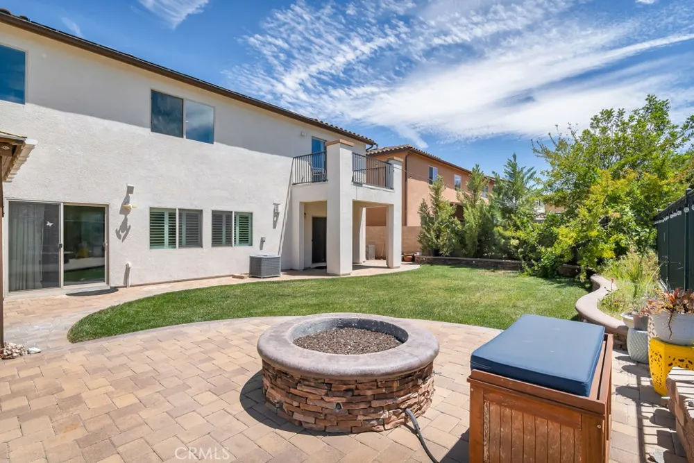 16872 Royal Pines Lane Canyon Country, CA 91387