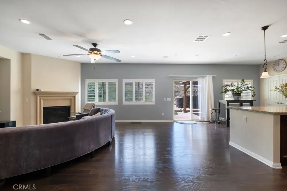 16872 Royal Pines Lane Canyon Country, CA 91387