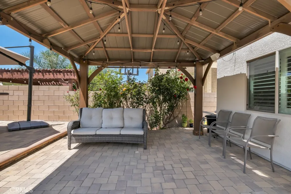 16872 Royal Pines Lane Canyon Country, CA 91387