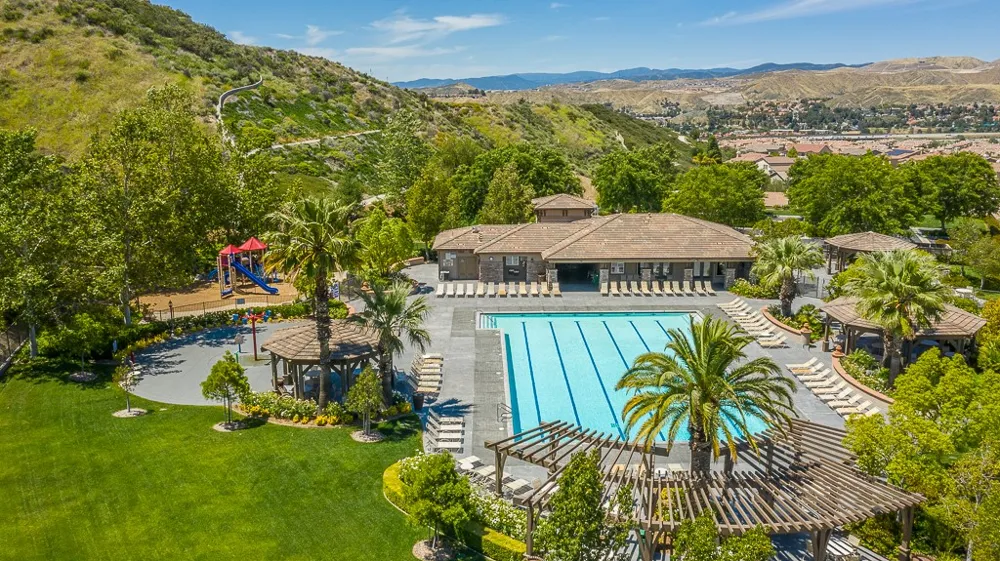 16872 Royal Pines Lane Canyon Country, CA 91387