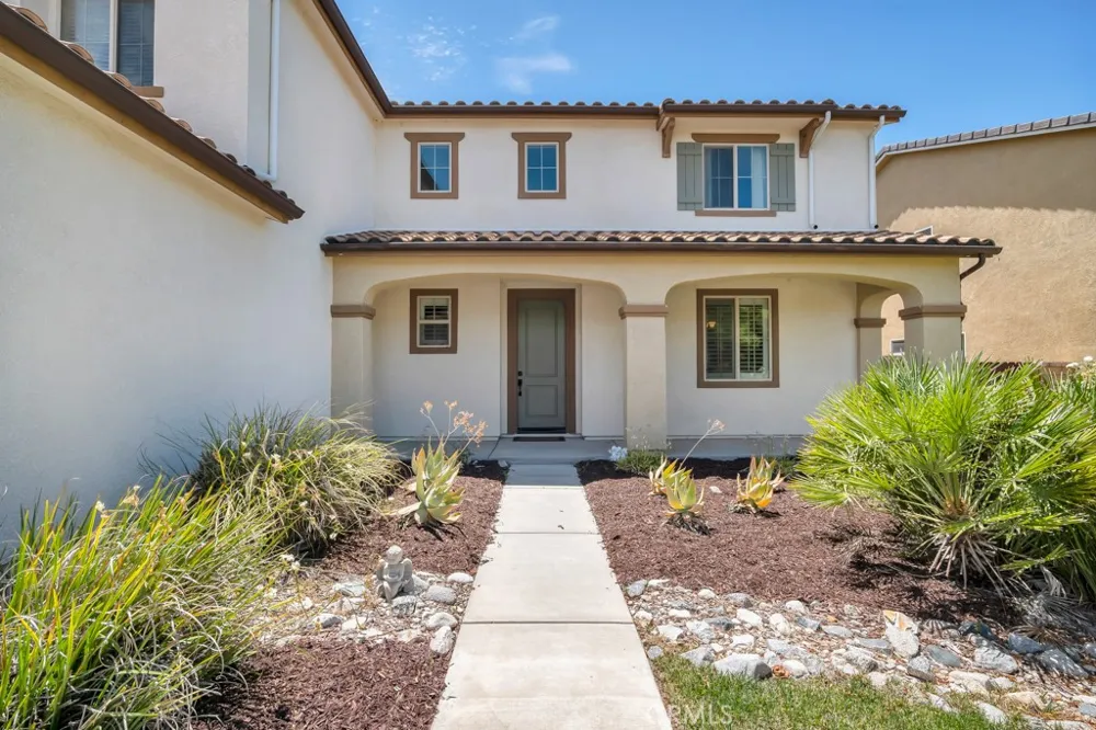 16872 Royal Pines Lane Canyon Country, CA 91387