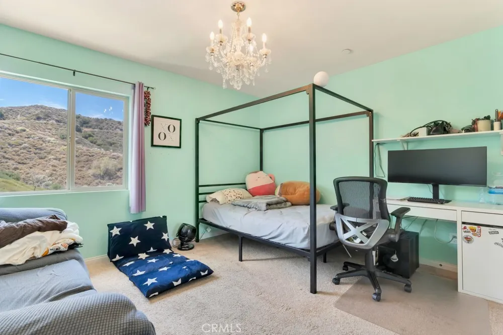 16872 Royal Pines Lane Canyon Country, CA 91387