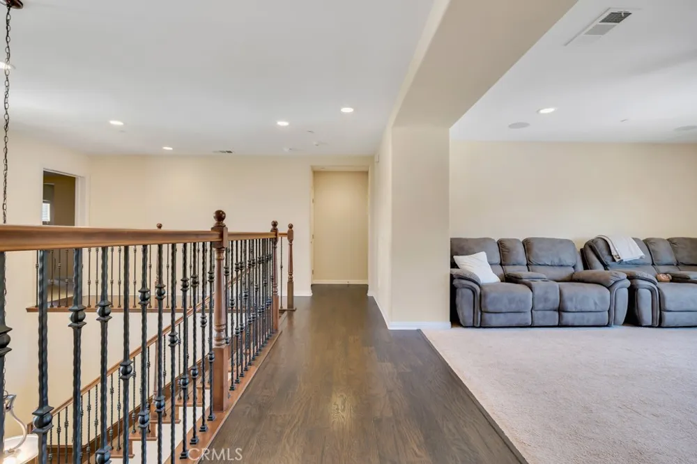 16872 Royal Pines Lane Canyon Country, CA 91387