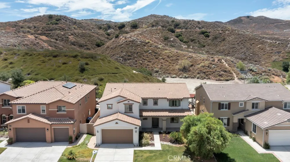 16872 Royal Pines Lane Canyon Country, CA 91387