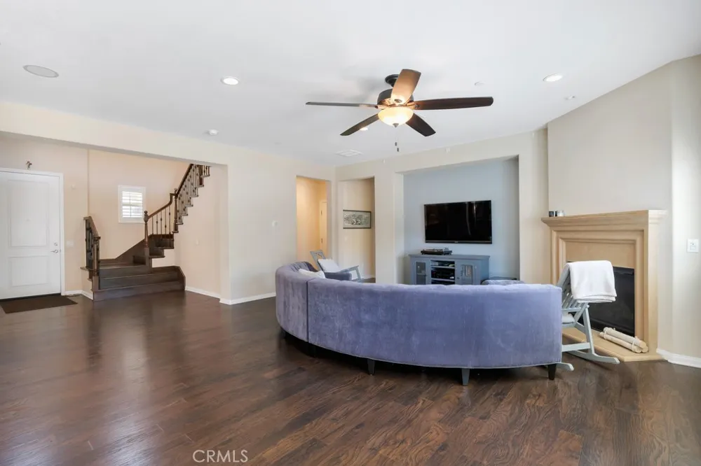16872 Royal Pines Lane Canyon Country, CA 91387