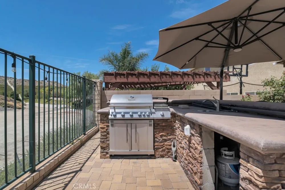 16872 Royal Pines Lane Canyon Country, CA 91387