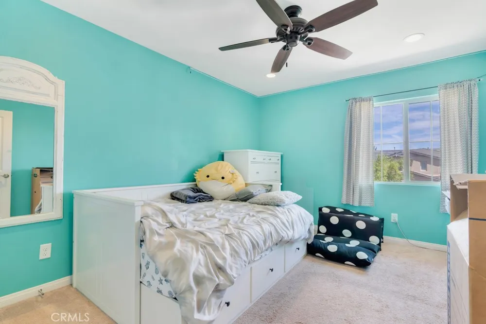 16872 Royal Pines Lane Canyon Country, CA 91387